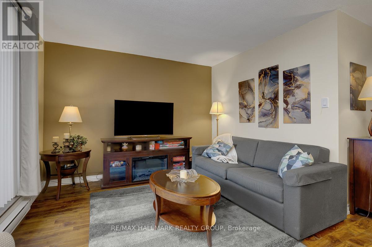 #210 2000 JASMINE CRESCENT - 3