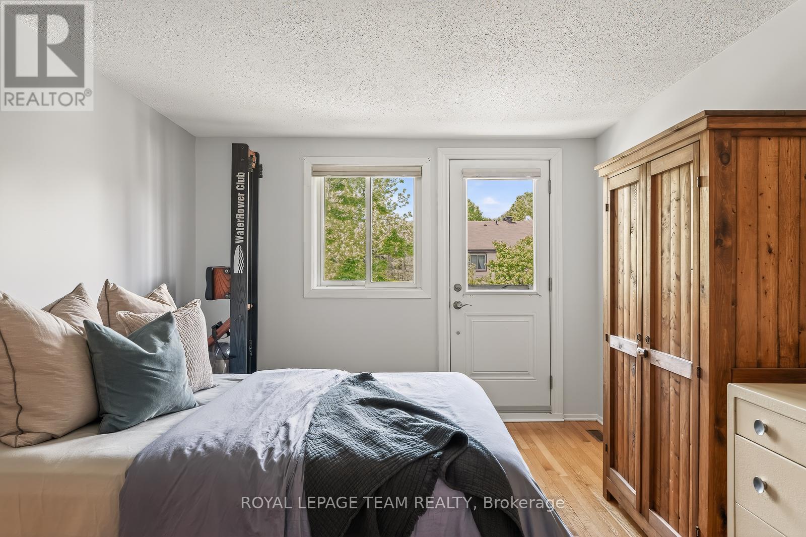 #9 402 MONTFORT STREET - 13