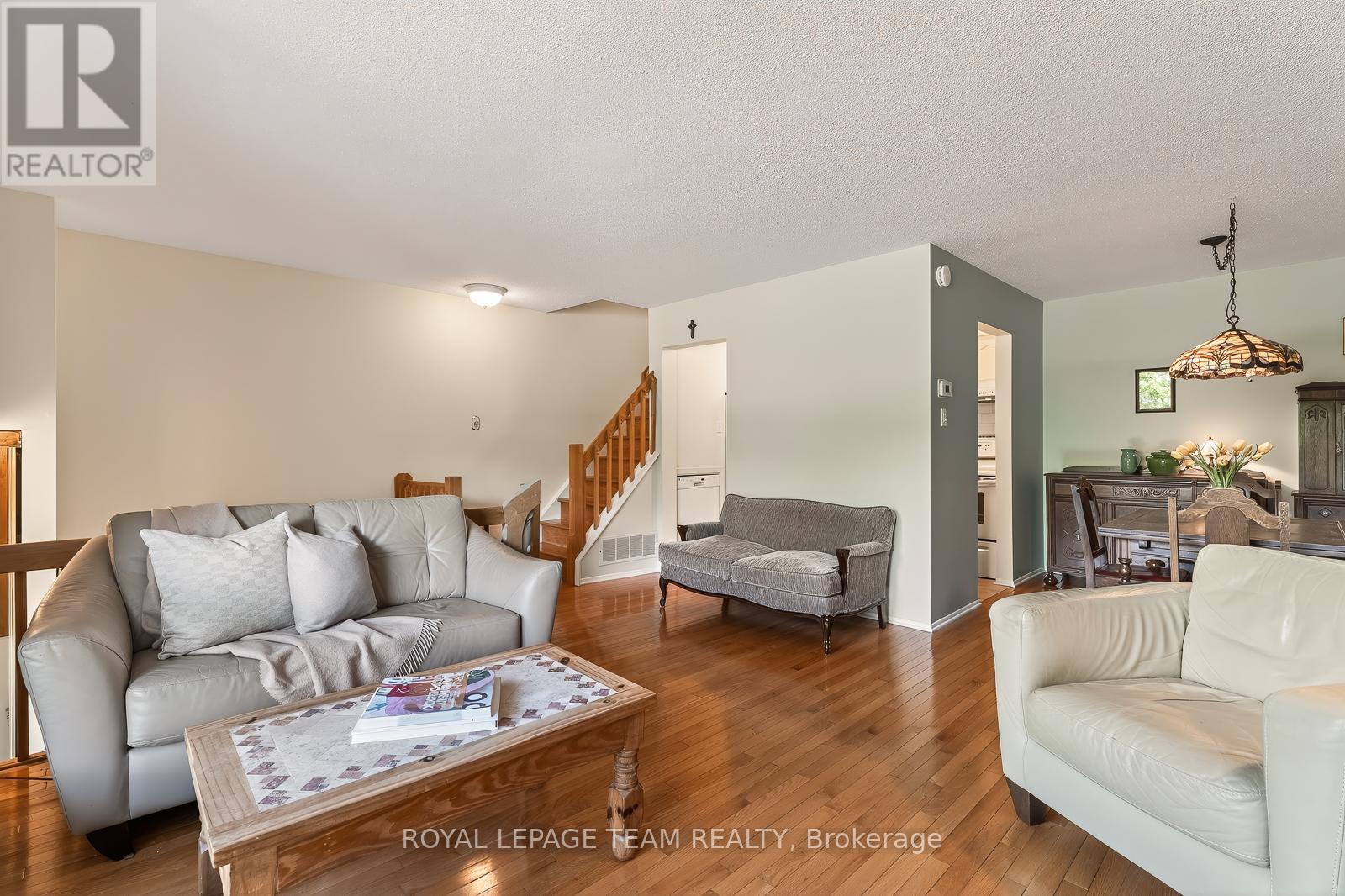 #9 402 MONTFORT STREET - 5