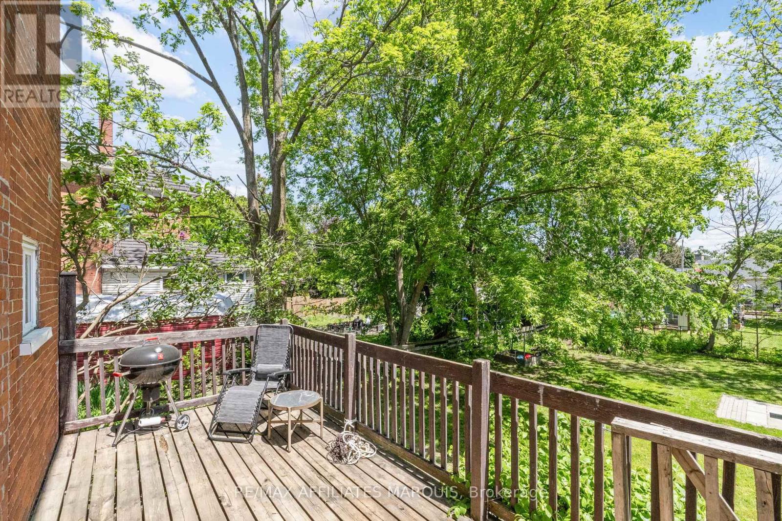 127 BROCKVILLE STREET - 27