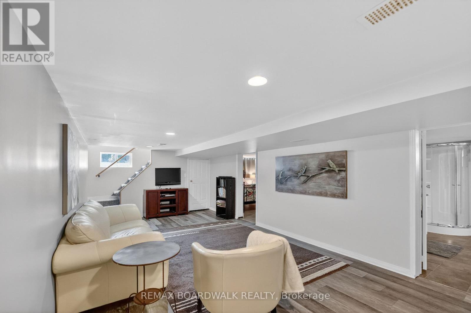 4 Bed, 2 Bath House for Sale in Ottawa – 2548 MER BLEUE ROAD, Ottawa – MLS# X13234378 - Image 23