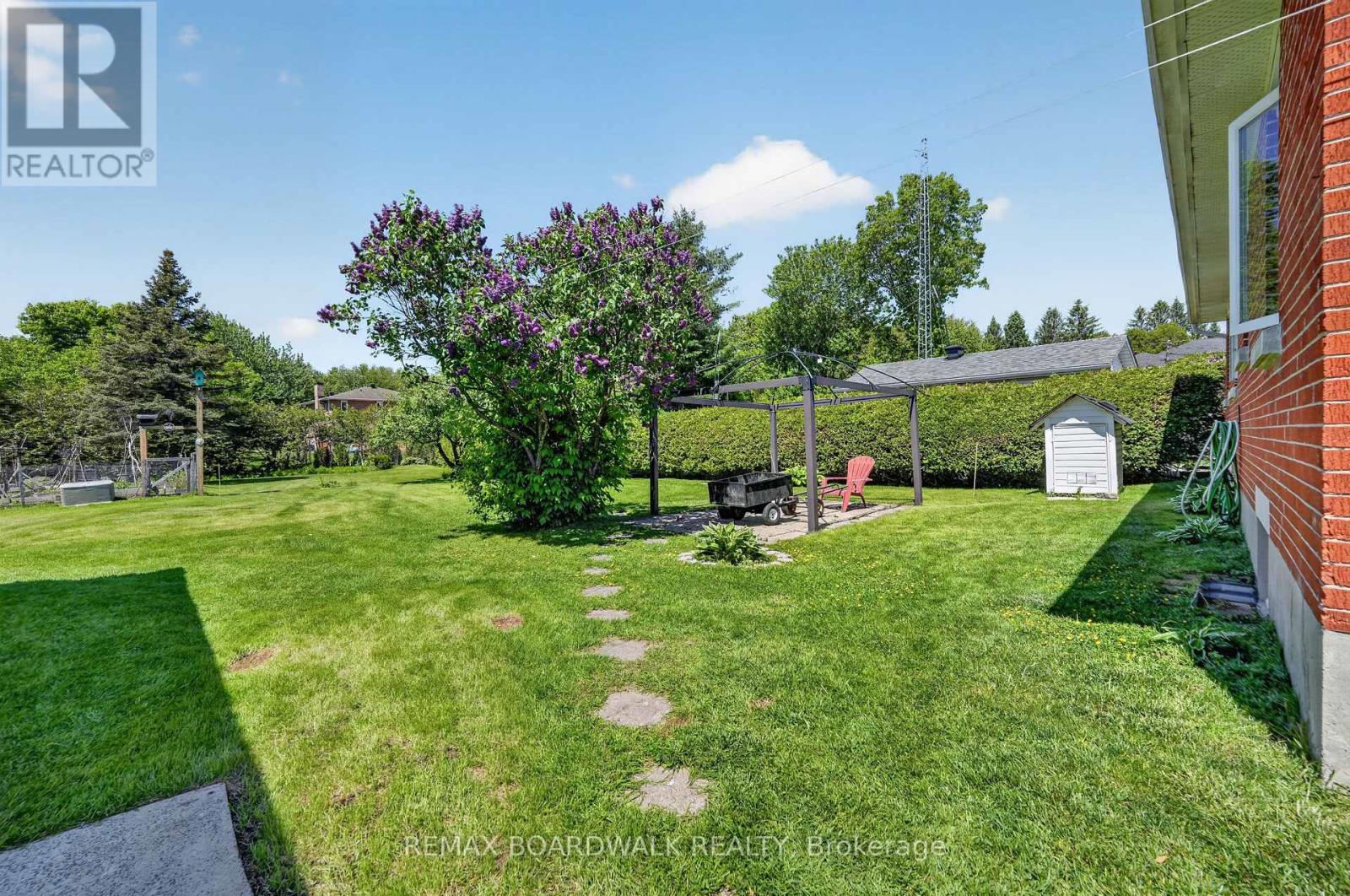 4 Bed, 2 Bath House for Sale in Ottawa – 2548 MER BLEUE ROAD, Ottawa – MLS# X13234378 - Image 24