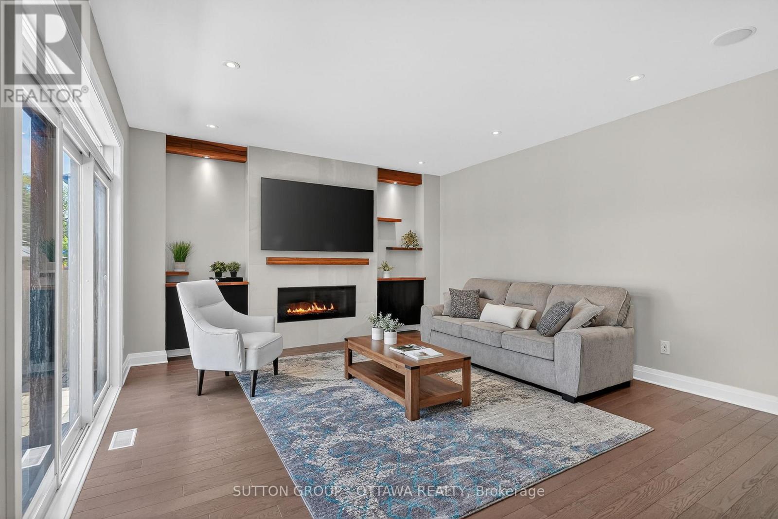 824 CONTOUR STREET - 10