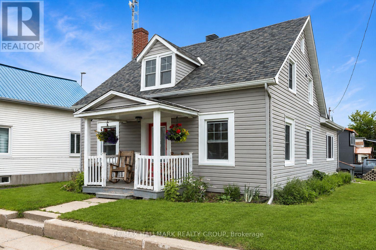 1127 LABROSSE ROAD E - 1