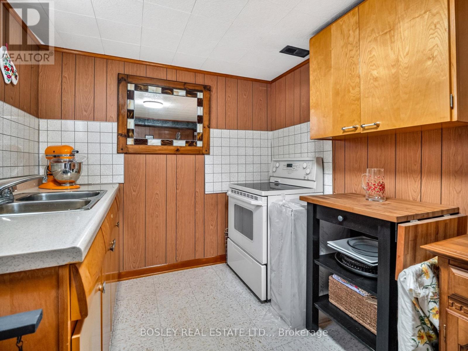 6521 CALEDONIA STREET - 21