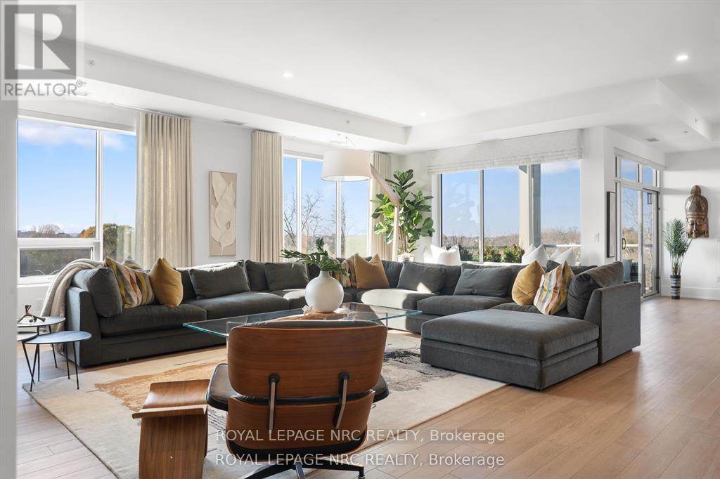#601 77 YATES STREET - Image 3