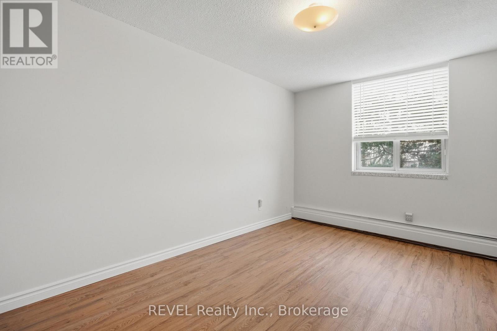 #411 365 GENEVA STREET - 20
