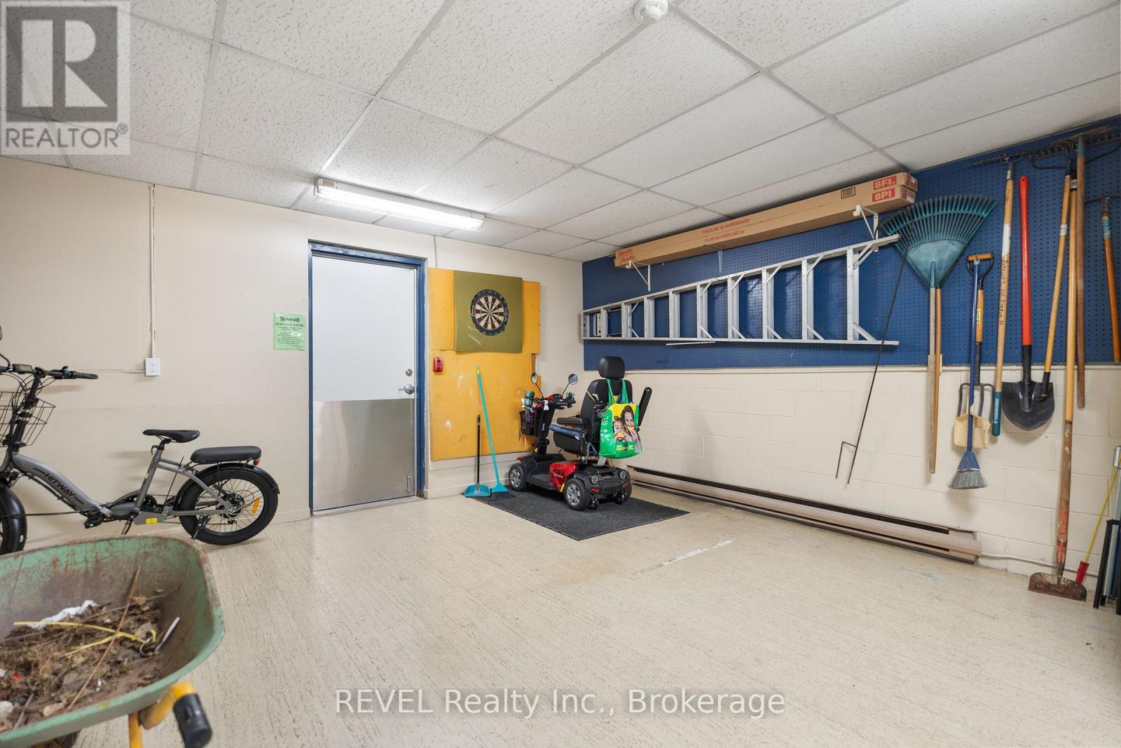 #411 365 GENEVA STREET - 25