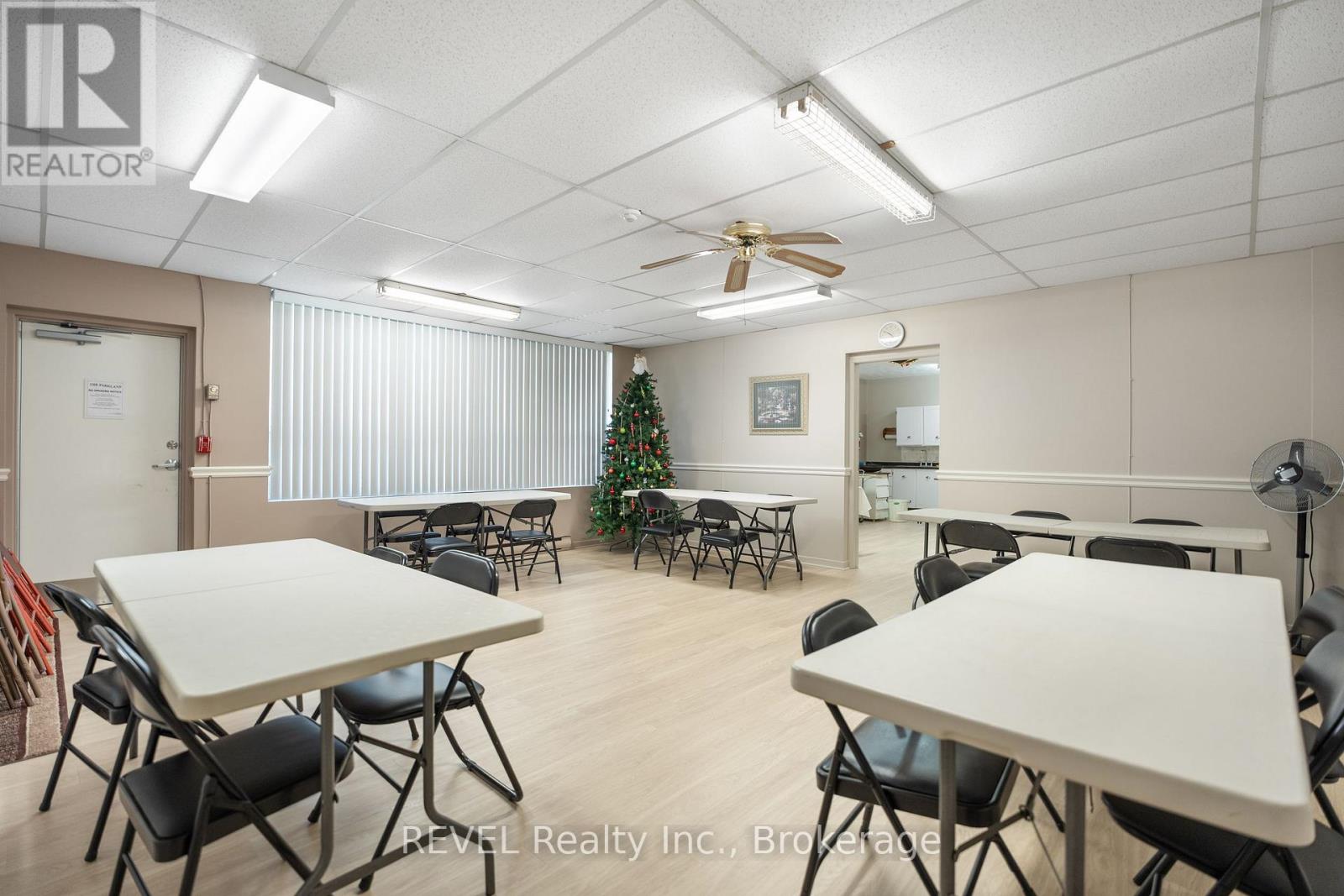 #411 365 GENEVA STREET - 27