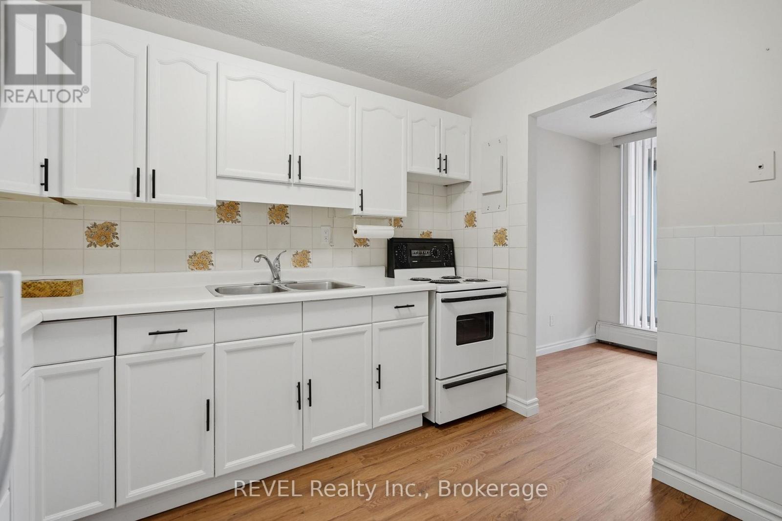 #411 365 GENEVA STREET - 9
