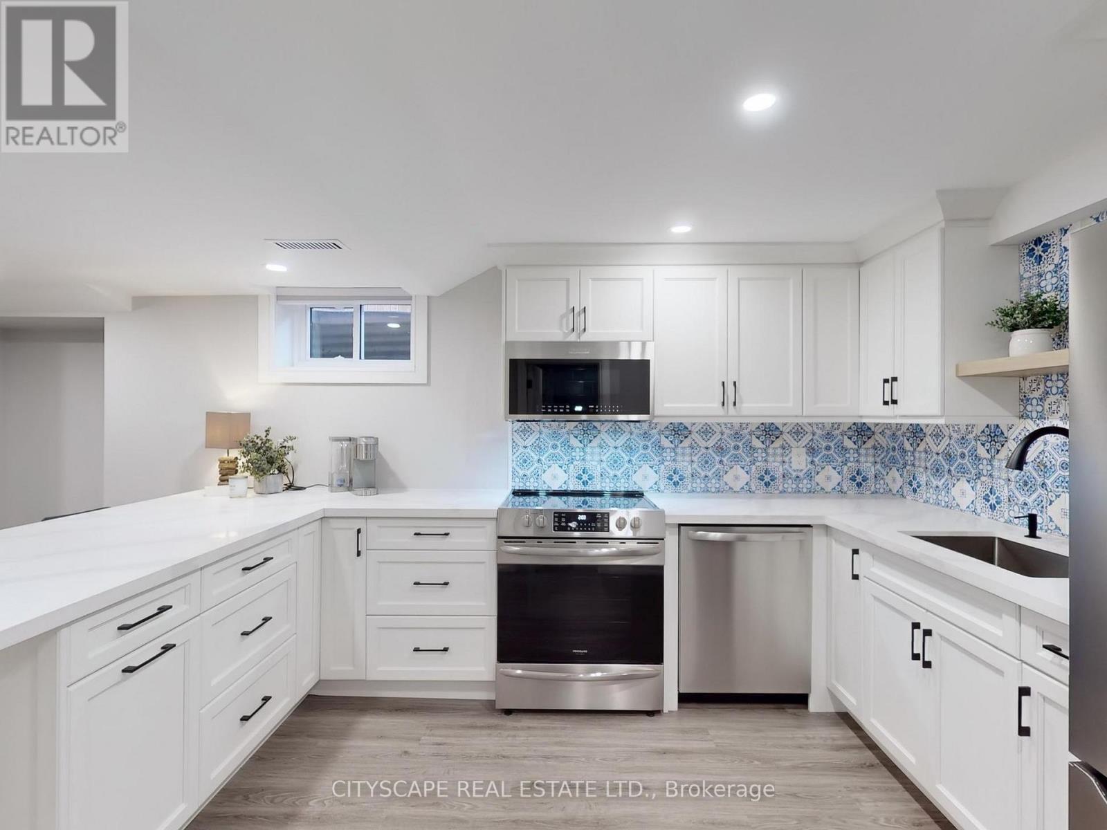2585 KENNA COURT - 28