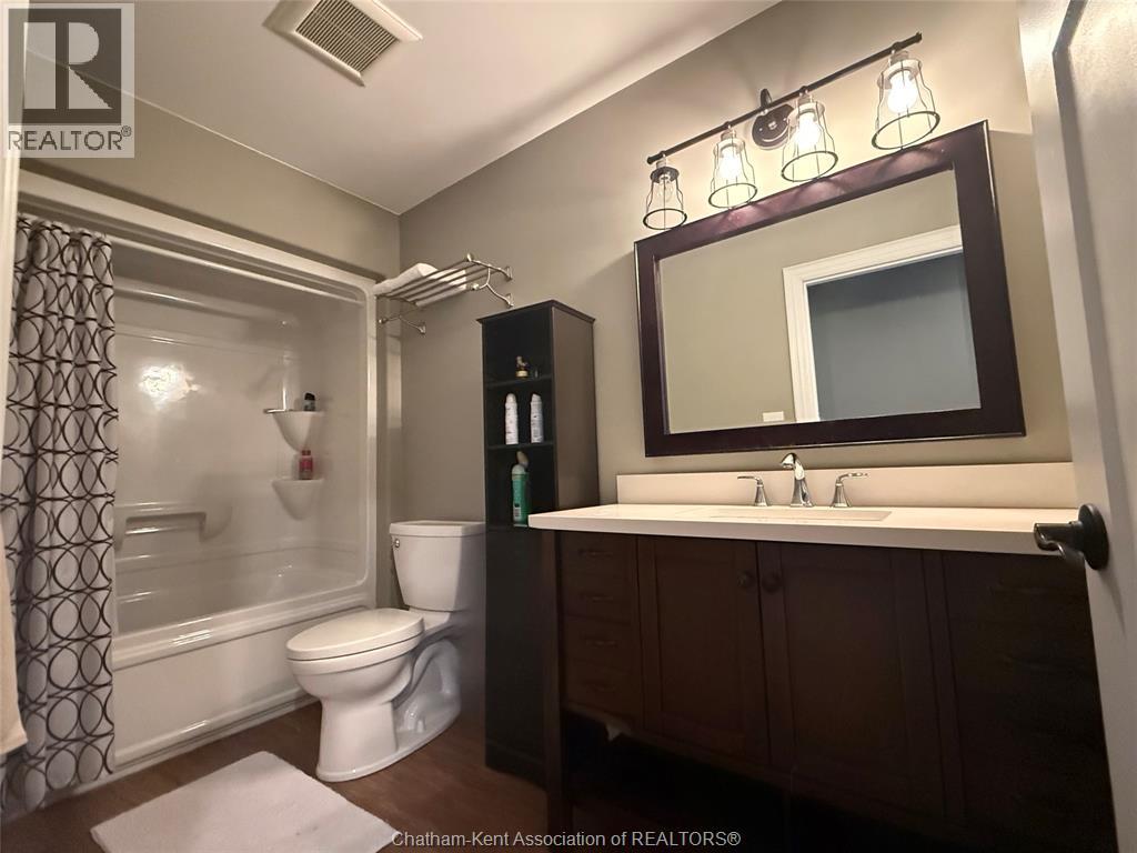 15 LISGAR STREET - Image 19