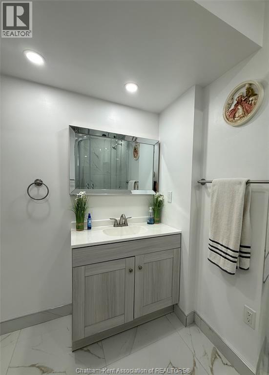 15 LISGAR STREET - Image 27