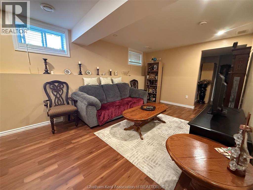 15 LISGAR STREET - Image 22