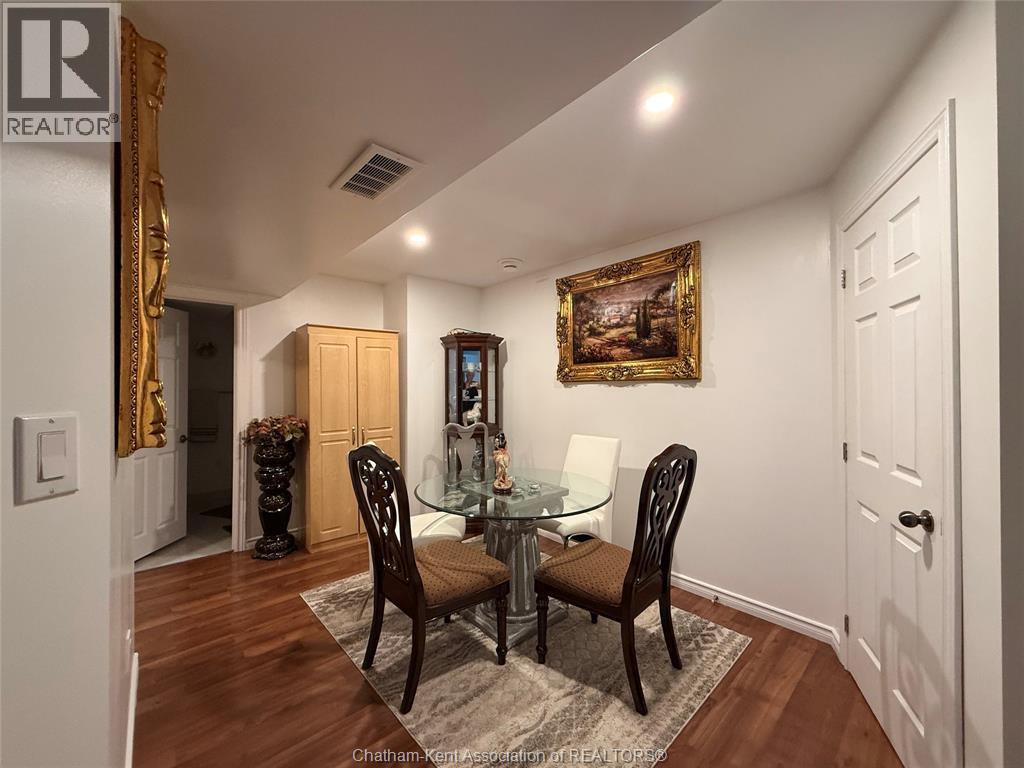 15 LISGAR STREET - Image 24