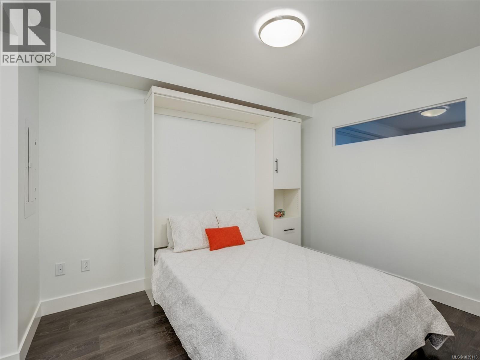 #412 2461 Sidney Ave - 10
