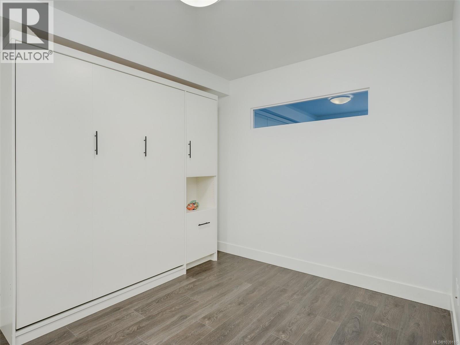 #412 2461 Sidney Ave - 12