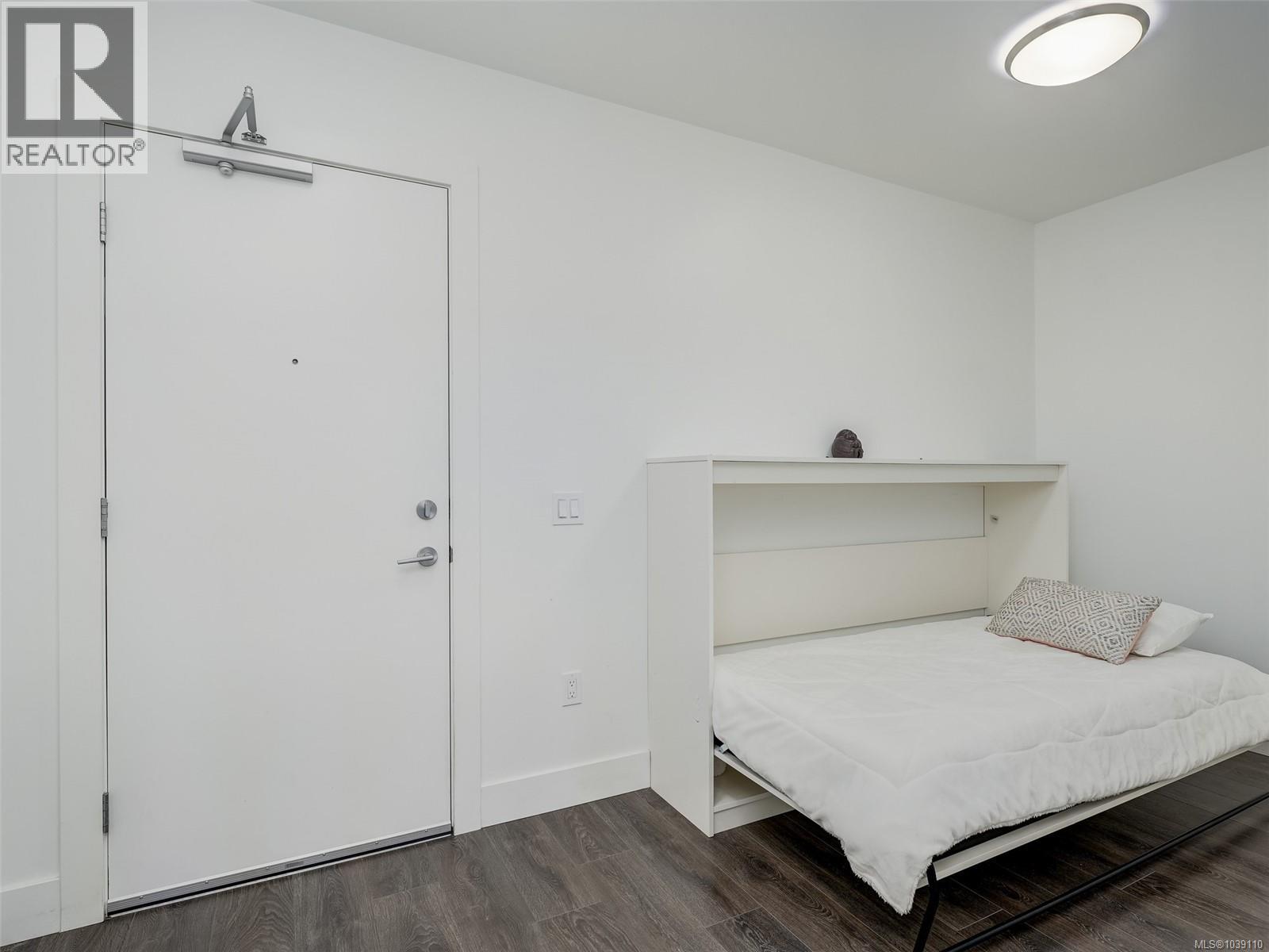#412 2461 Sidney Ave - 15