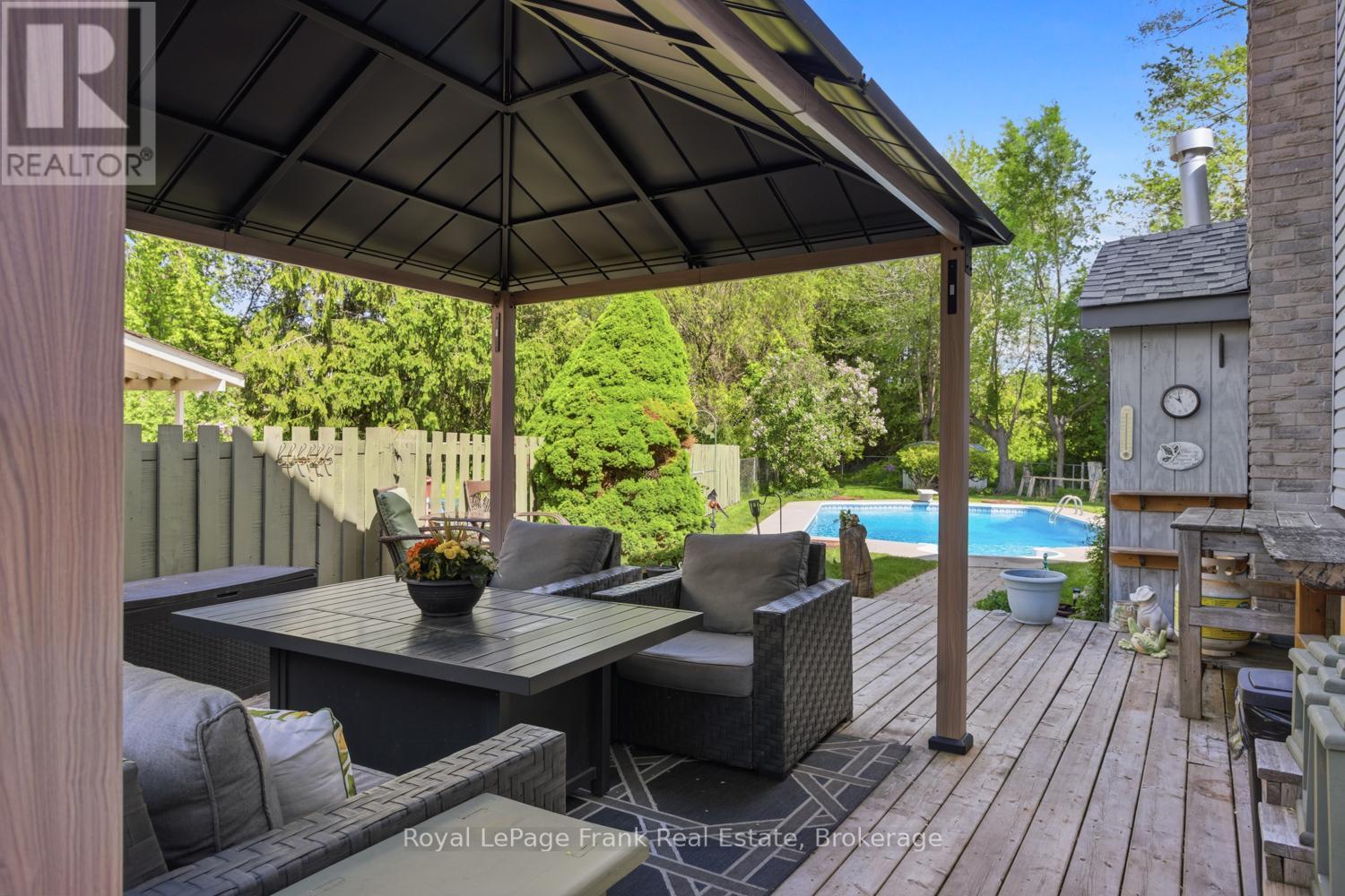 14 BEECROFT COURT - 34