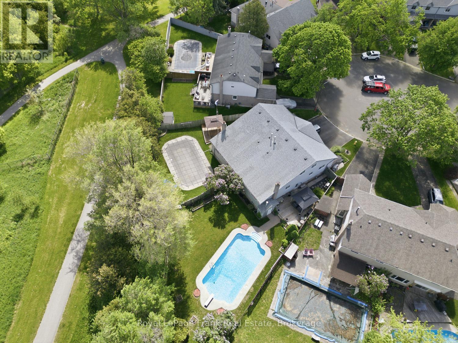 14 BEECROFT COURT - 4