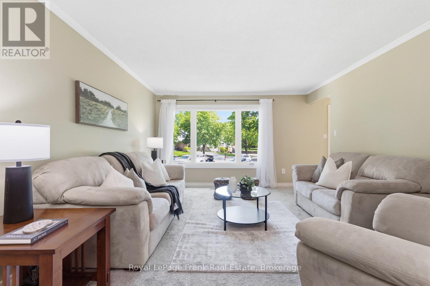 14 BEECROFT COURT - 7