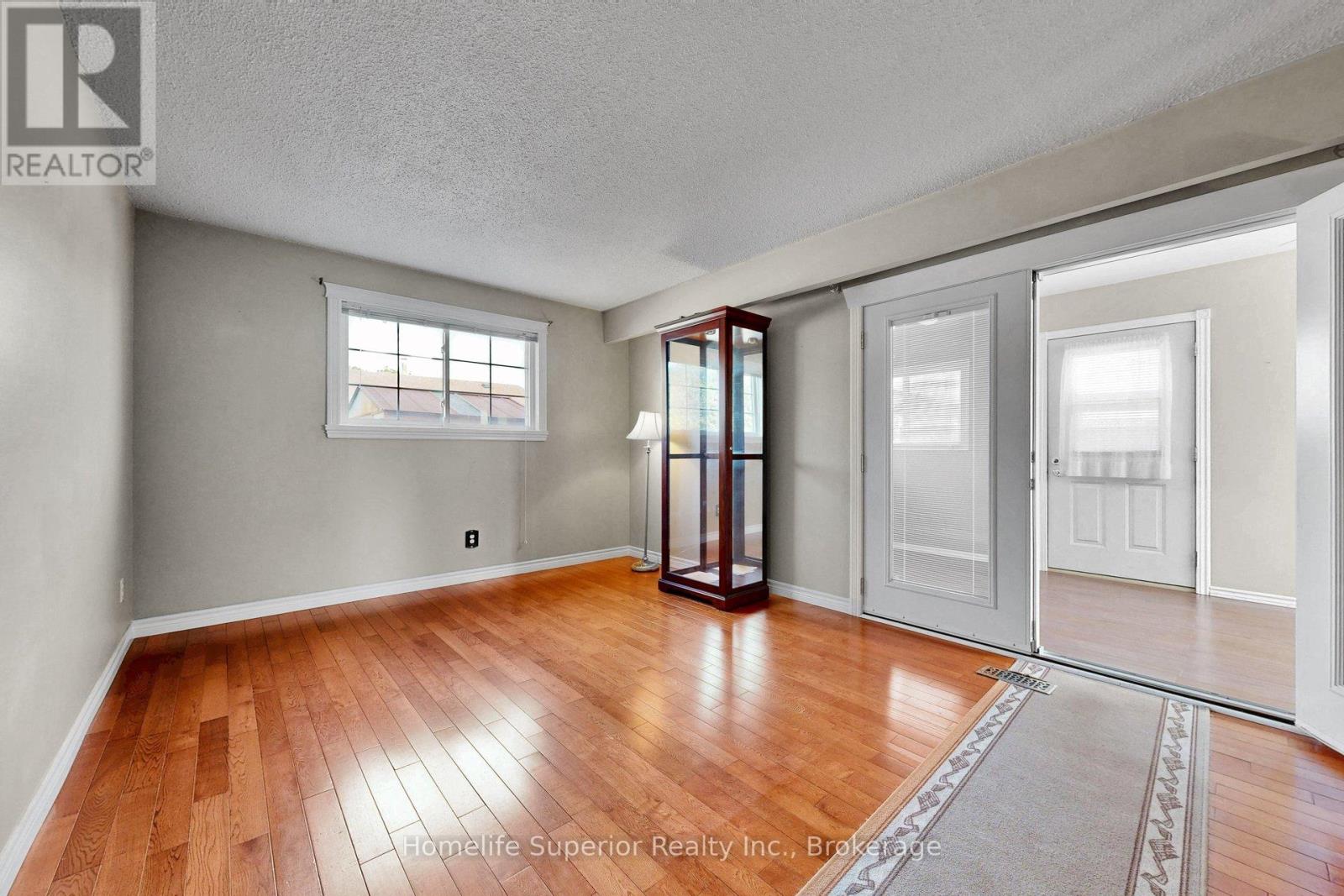 1057 EXETER STREET - 12