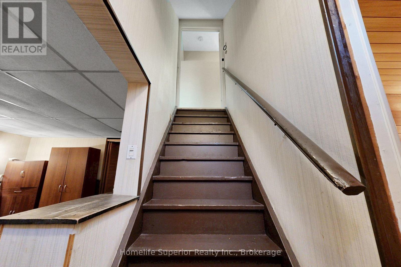 1057 EXETER STREET - 25