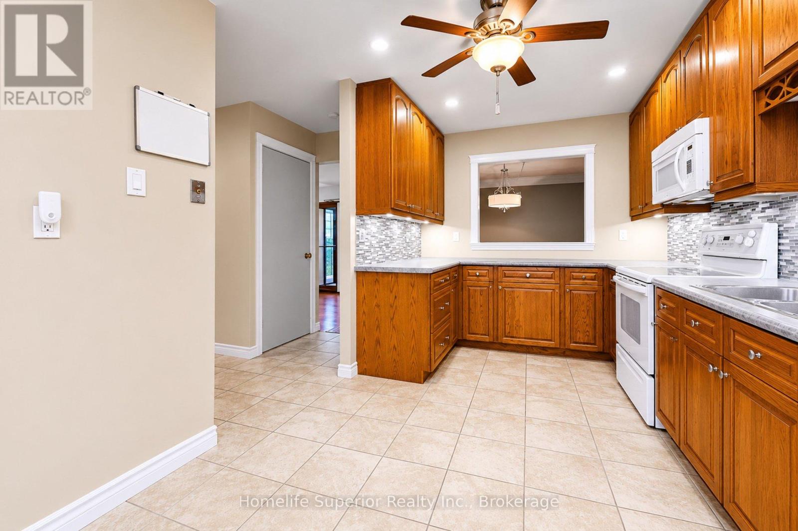 1057 EXETER STREET - 8