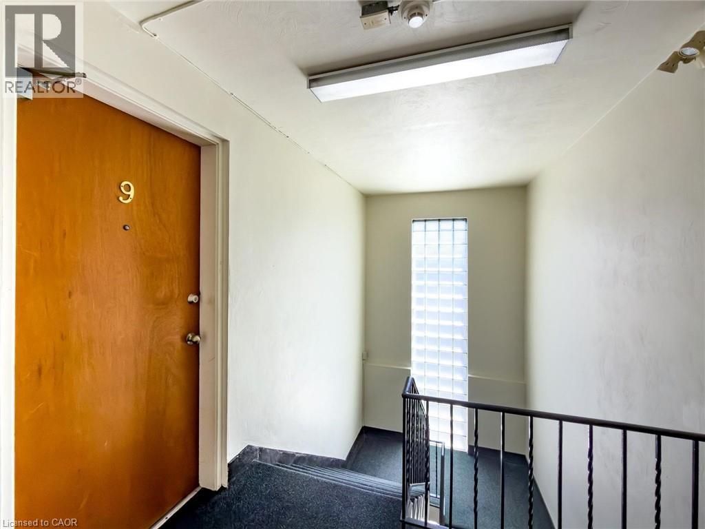 #9 1755 KING Street - 11