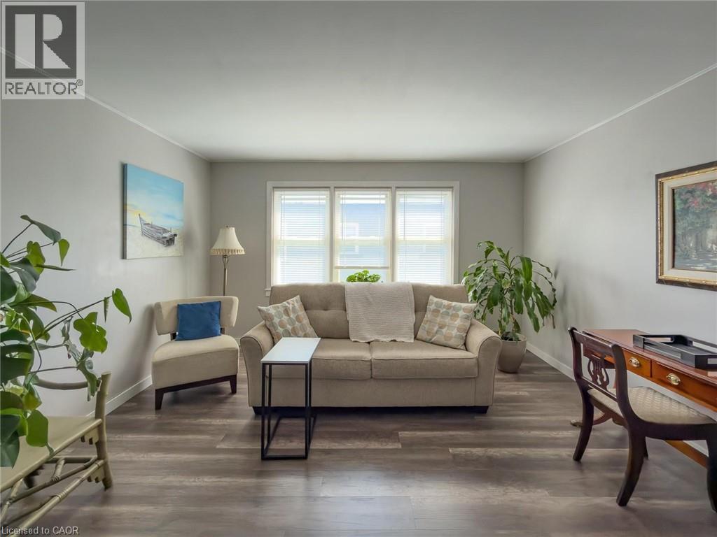 #9 1755 KING Street - 15