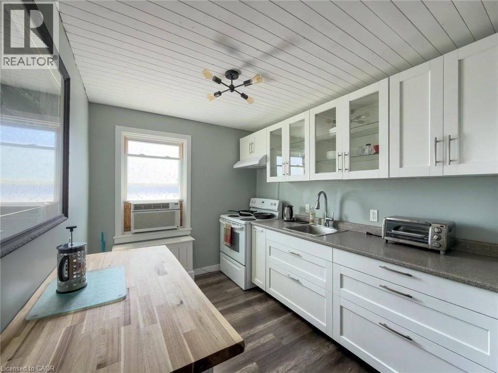 #9 1755 KING Street - 20