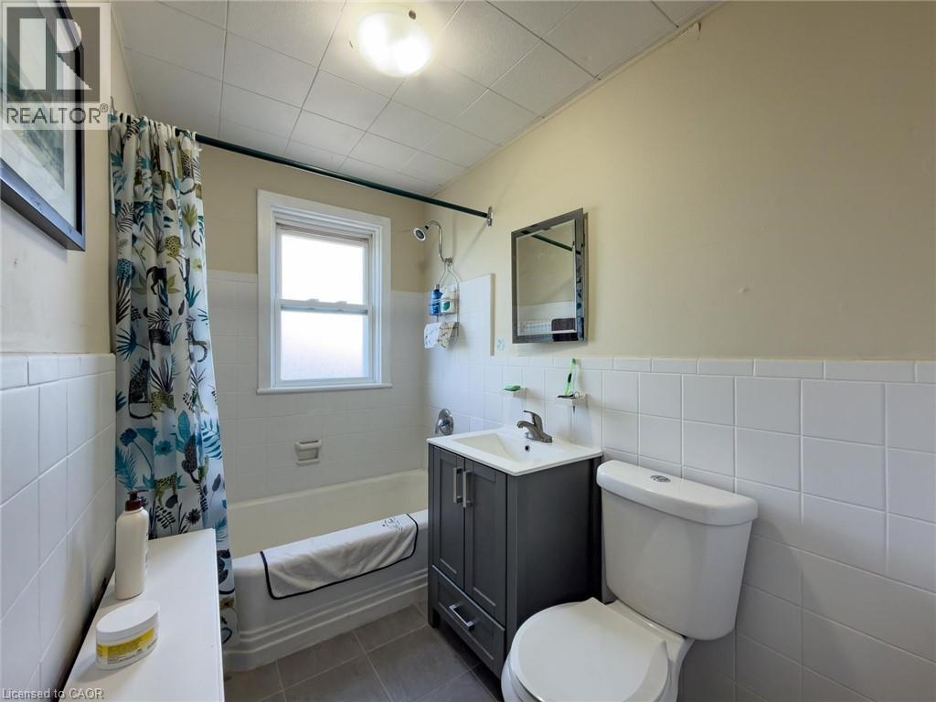 #9 1755 KING Street - 26