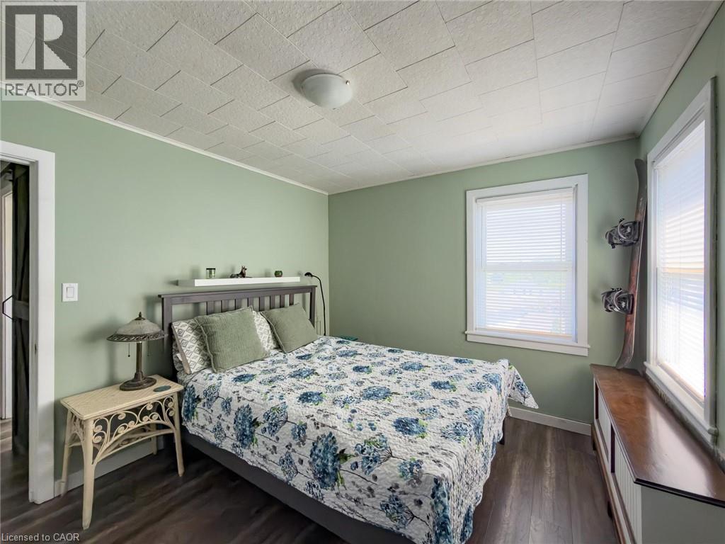 #9 1755 KING Street - 29
