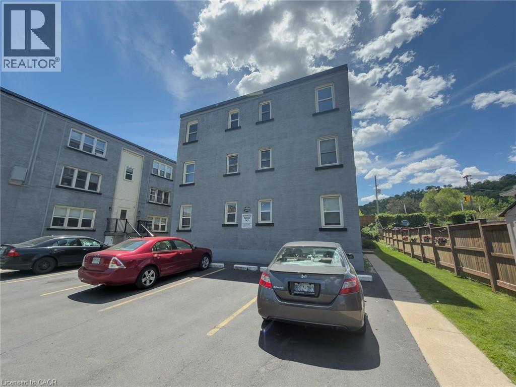 #9 1755 KING Street - 4