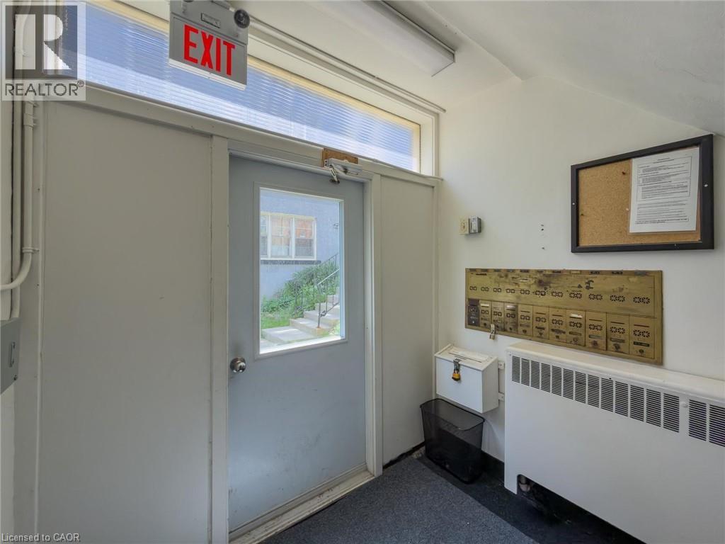 #9 1755 KING Street - 6