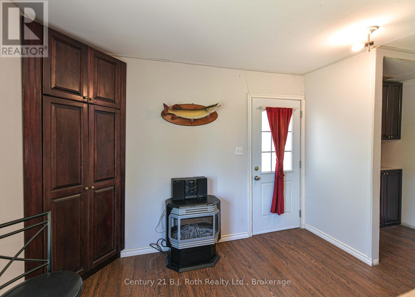 4258 CANAL ROAD - 11