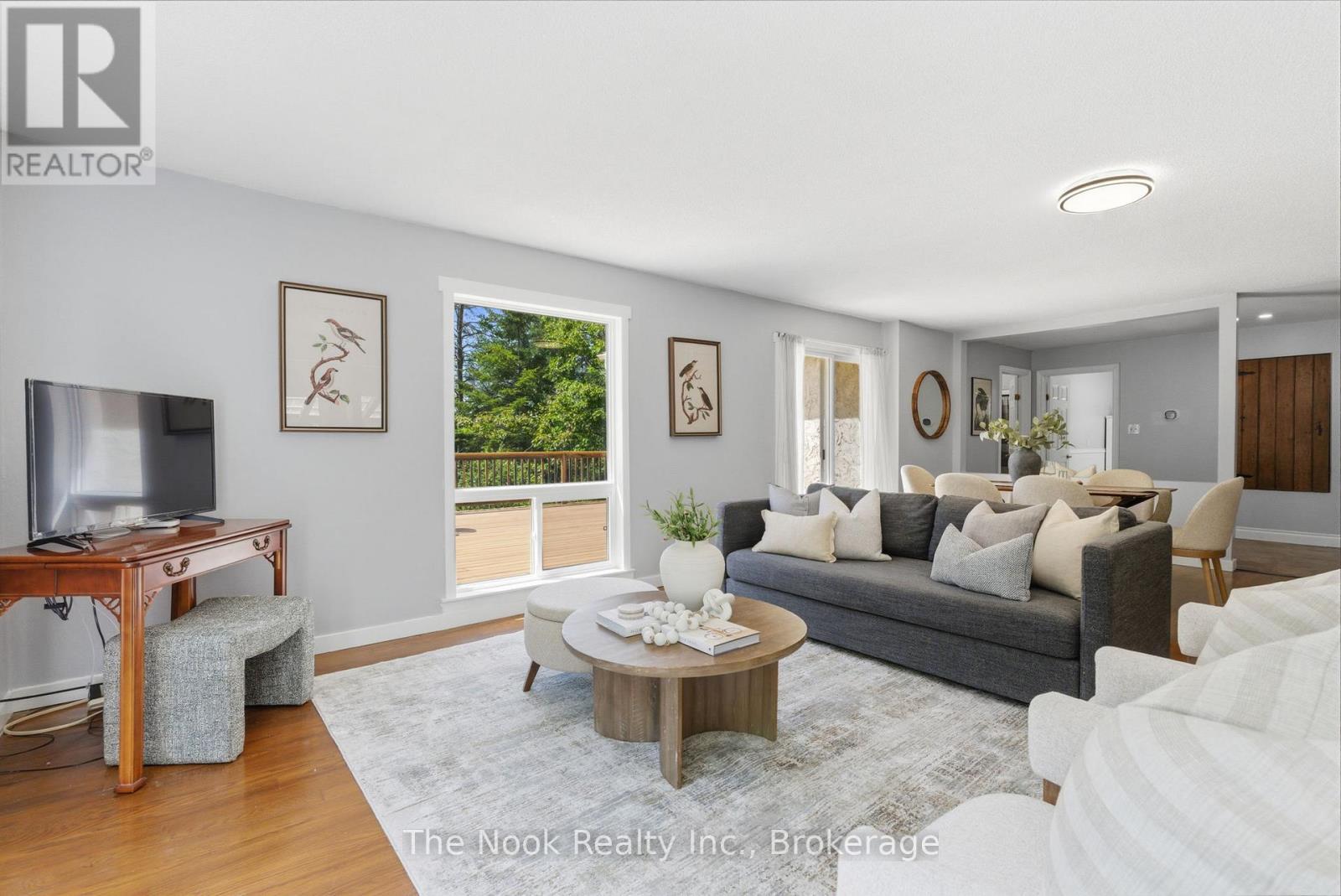 219 PONTYPOOL ROAD - 15