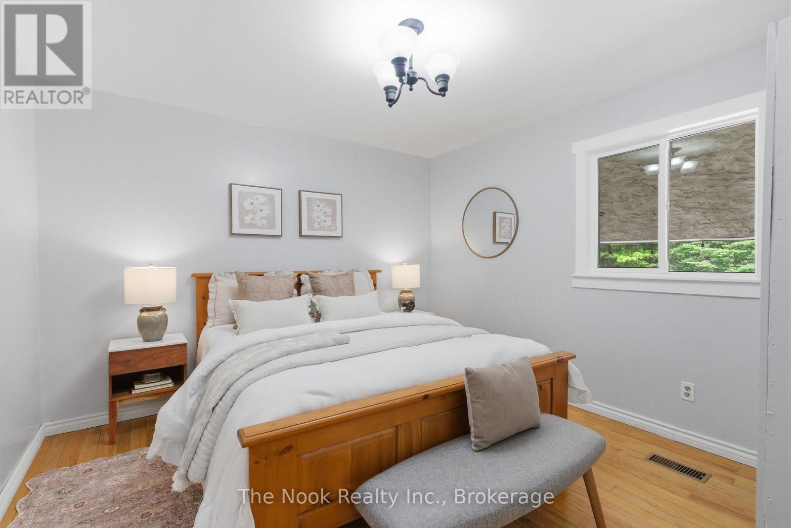 219 PONTYPOOL ROAD - 19