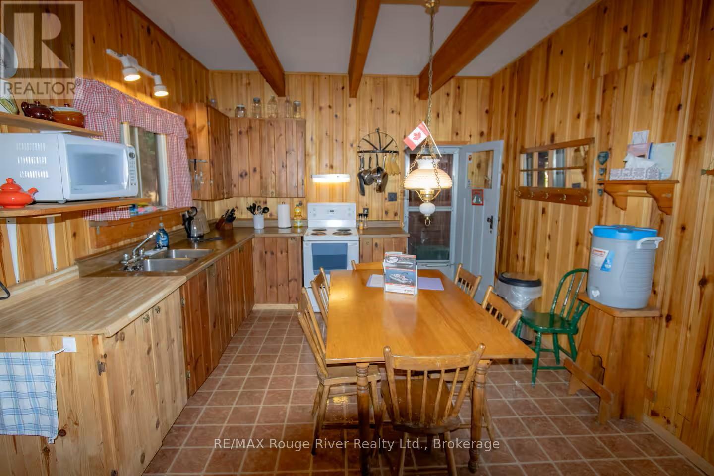 1246 SUGAR BUSH LANE - 13