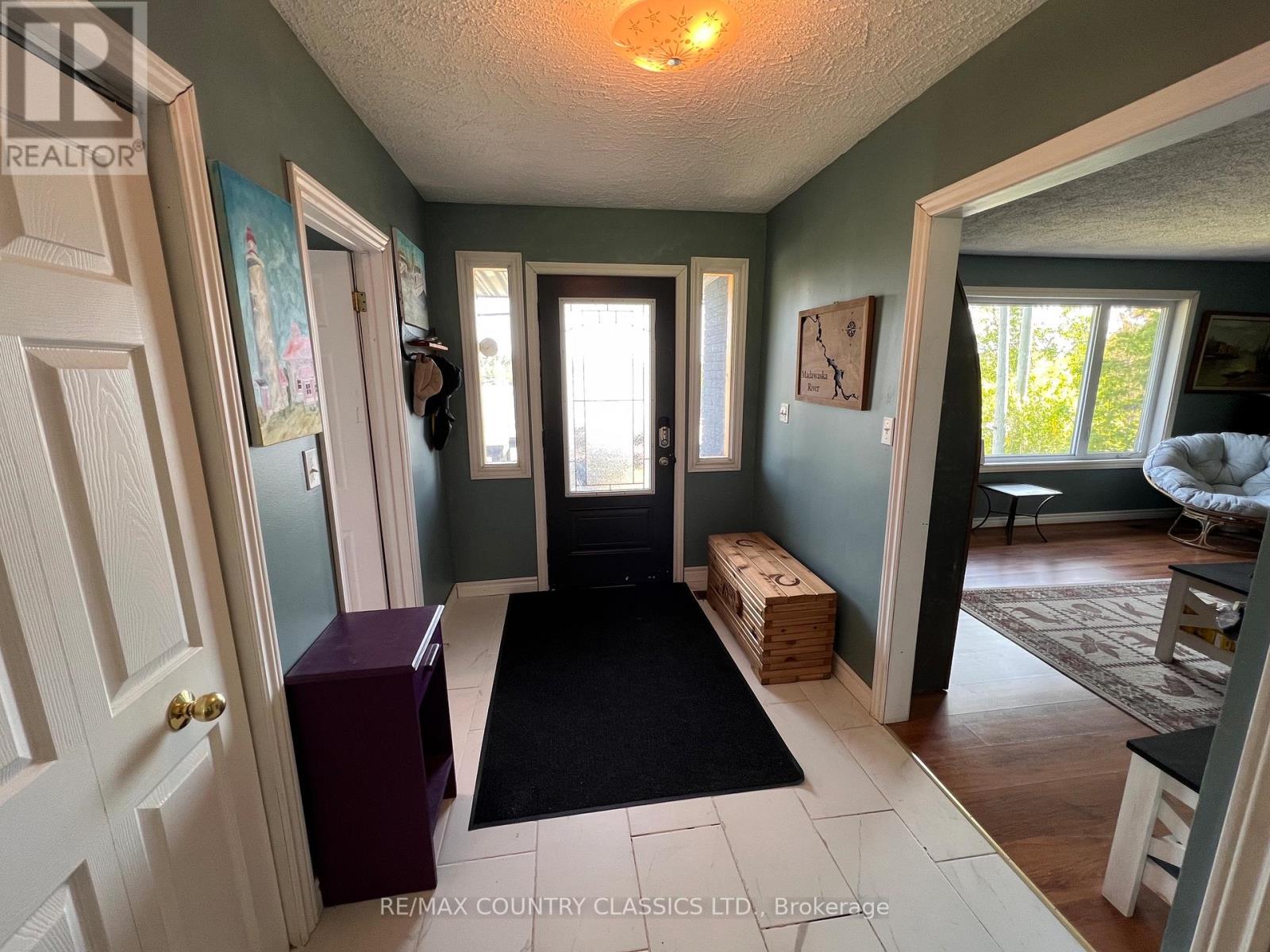 39132 COMBERMERE ROAD - 11