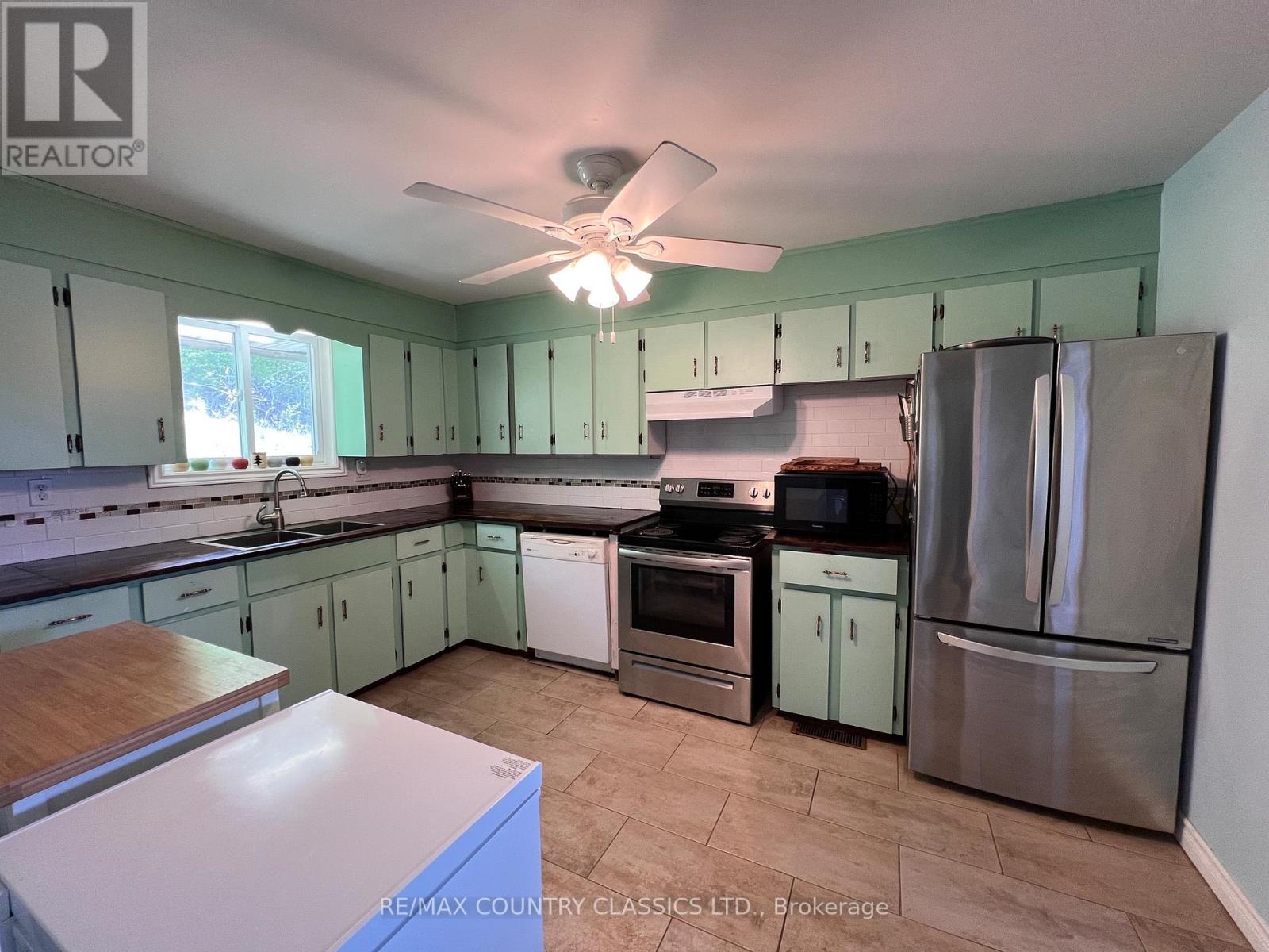 39132 COMBERMERE ROAD - 12