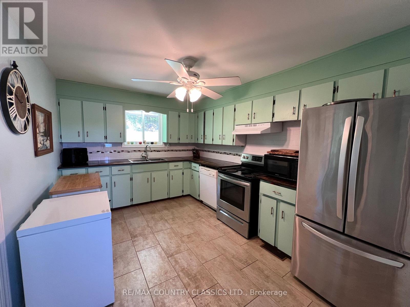 39132 COMBERMERE ROAD - 13
