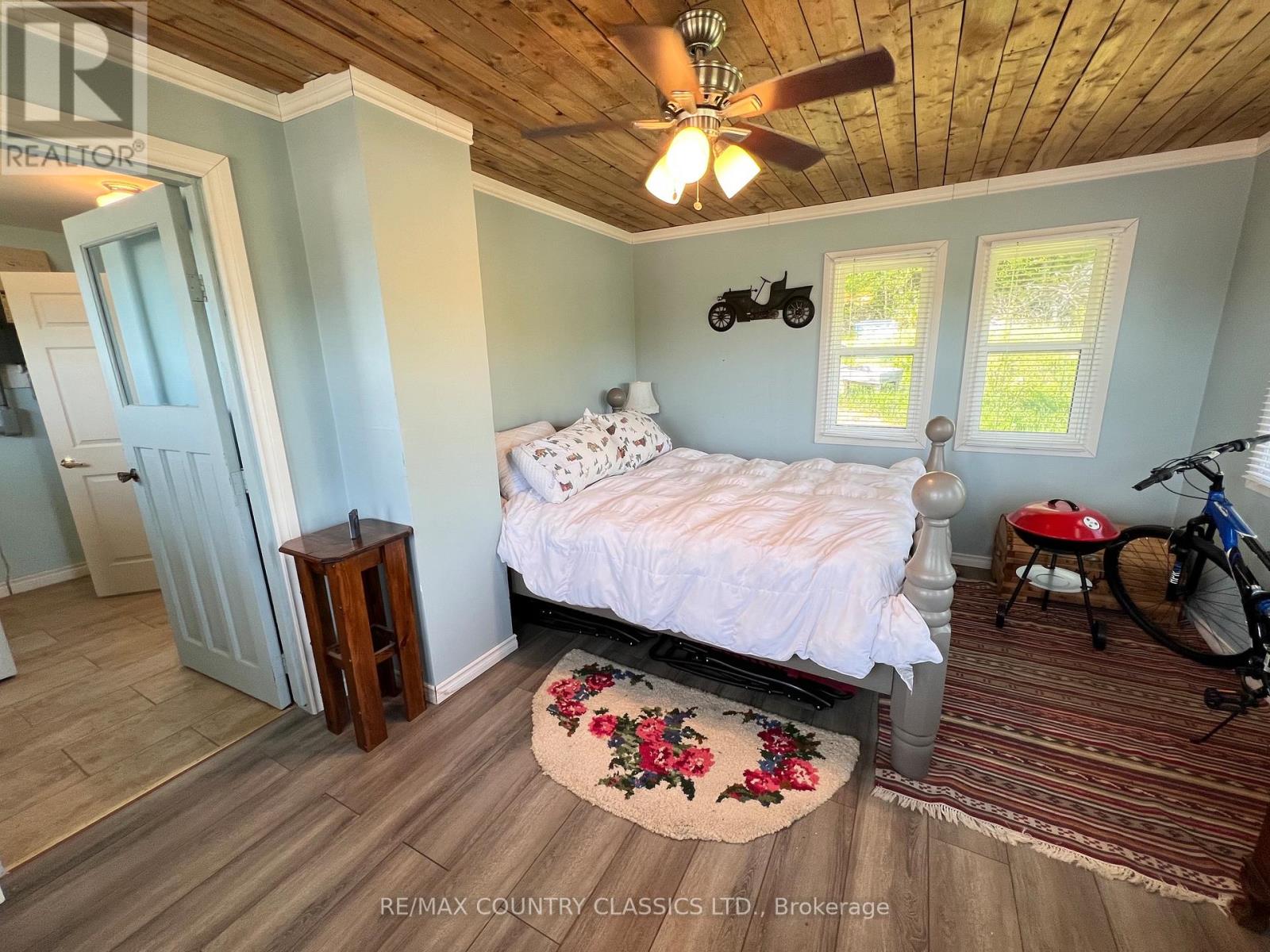 39132 COMBERMERE ROAD - 18