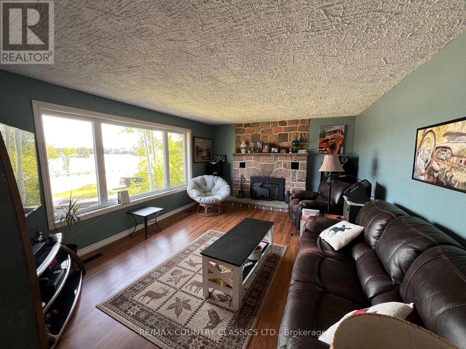 39132 COMBERMERE ROAD - 8