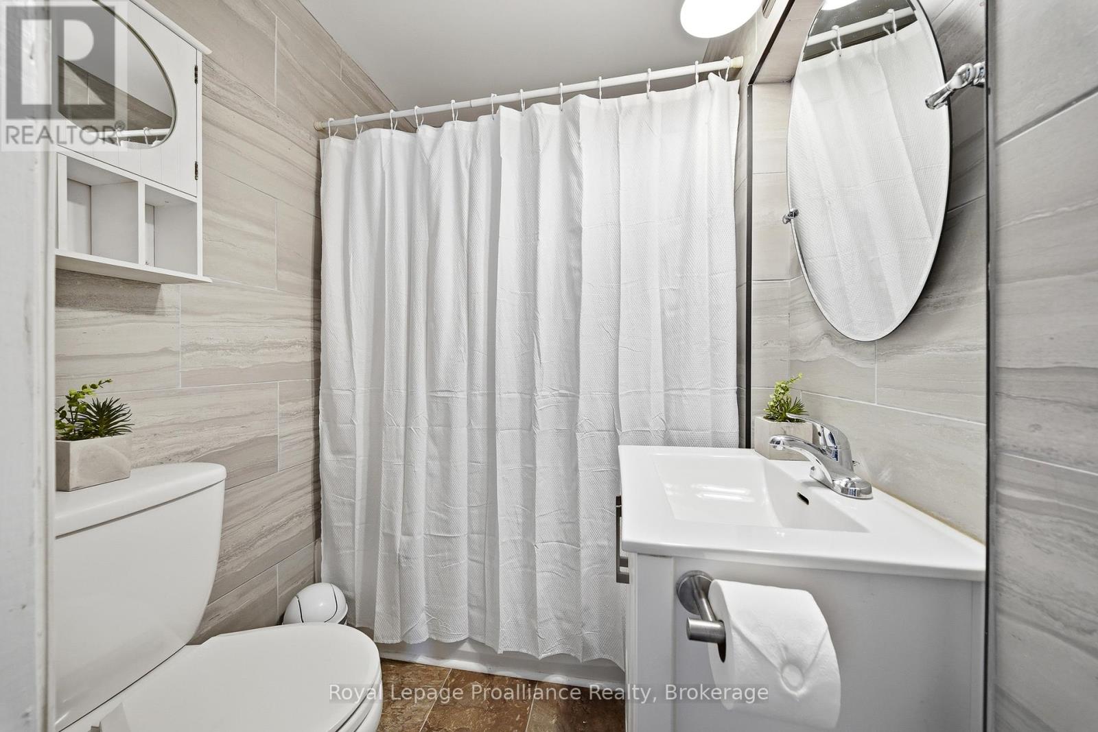 106 KARL STREET - 22