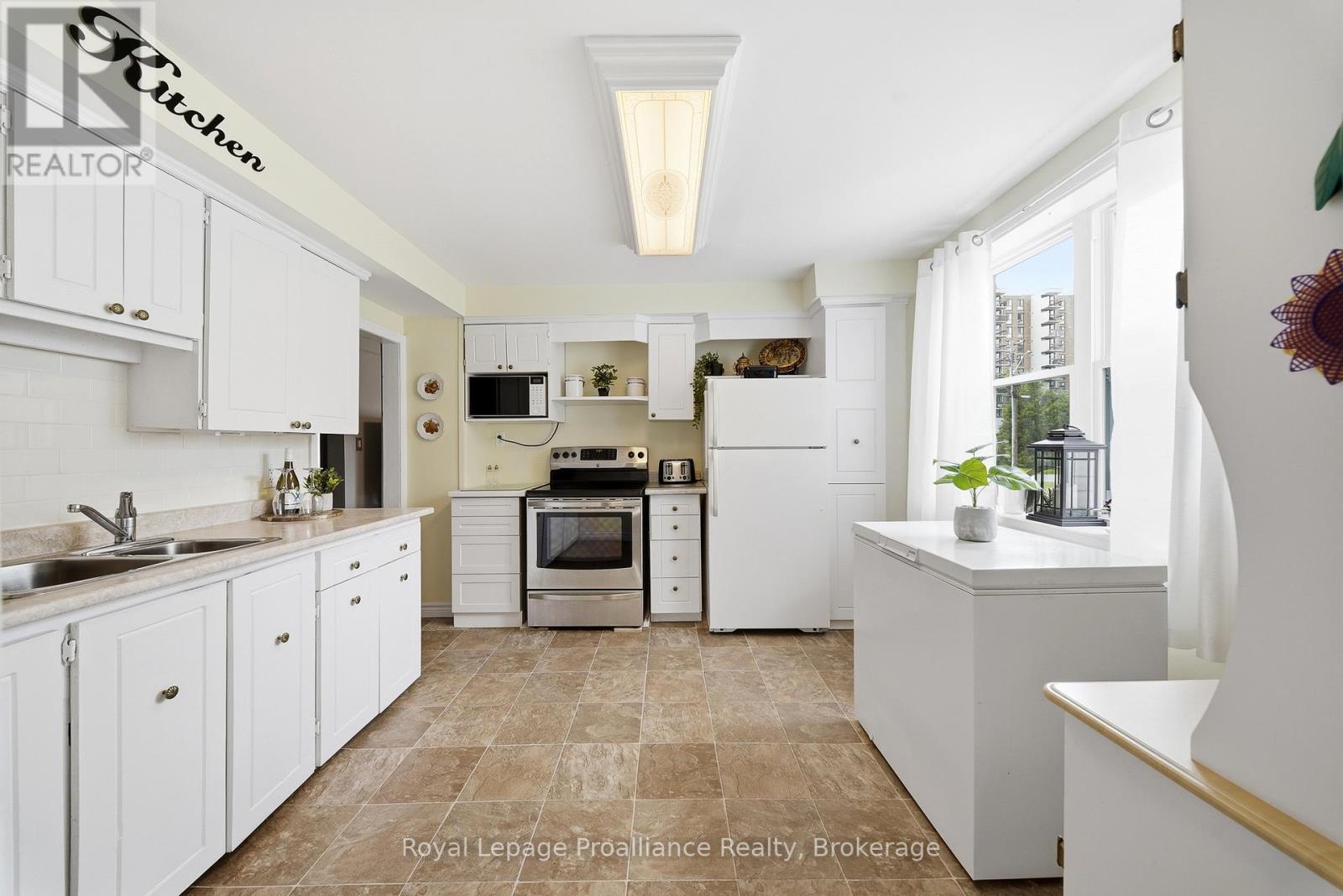 106 KARL STREET - 23