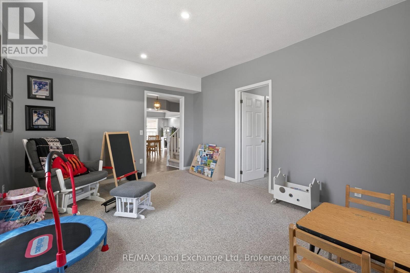 15 WHITECHURCH STREET - 16