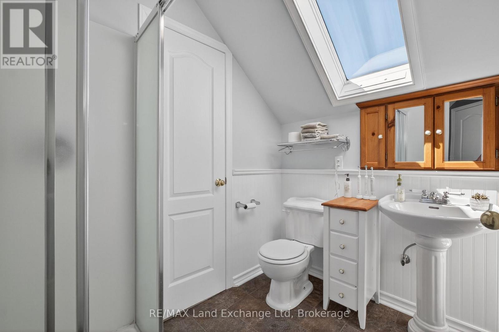 15 WHITECHURCH STREET - 25