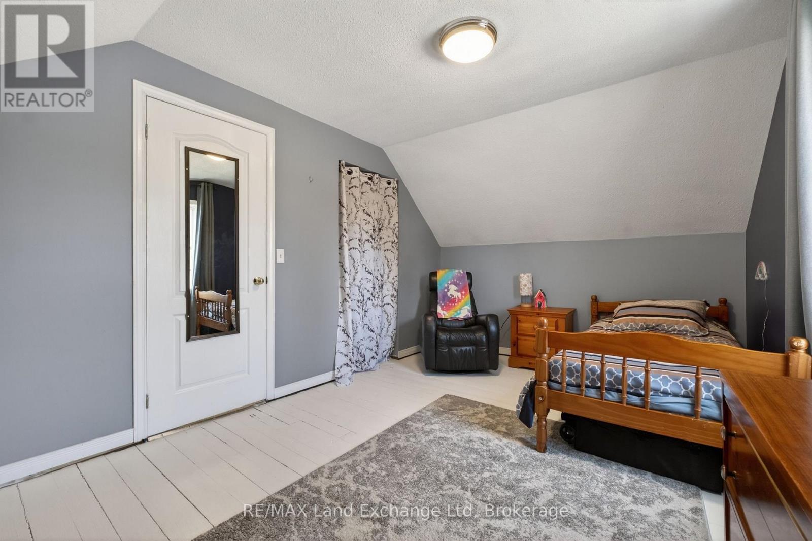 15 WHITECHURCH STREET - 35