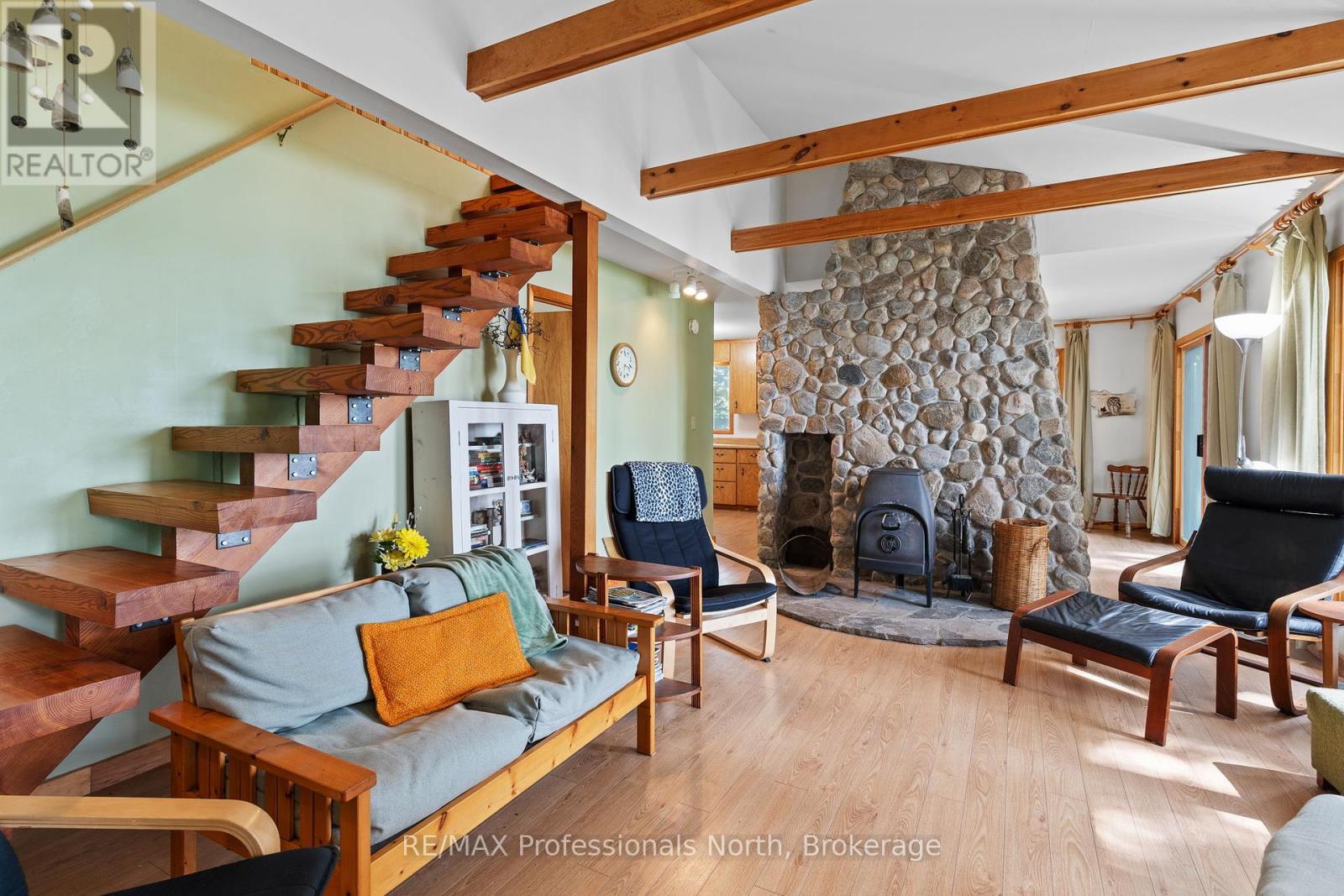 1294 TRINITY ROAD - 13